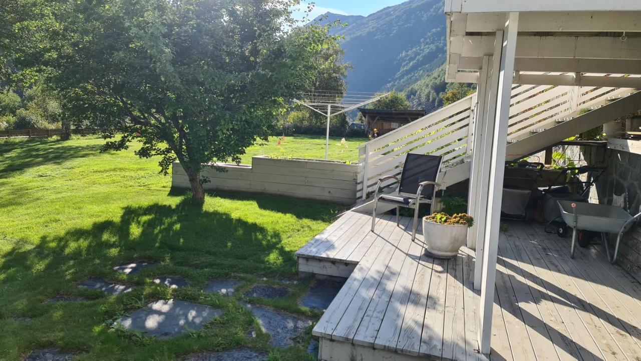 Gasthof Trolltunga Odda